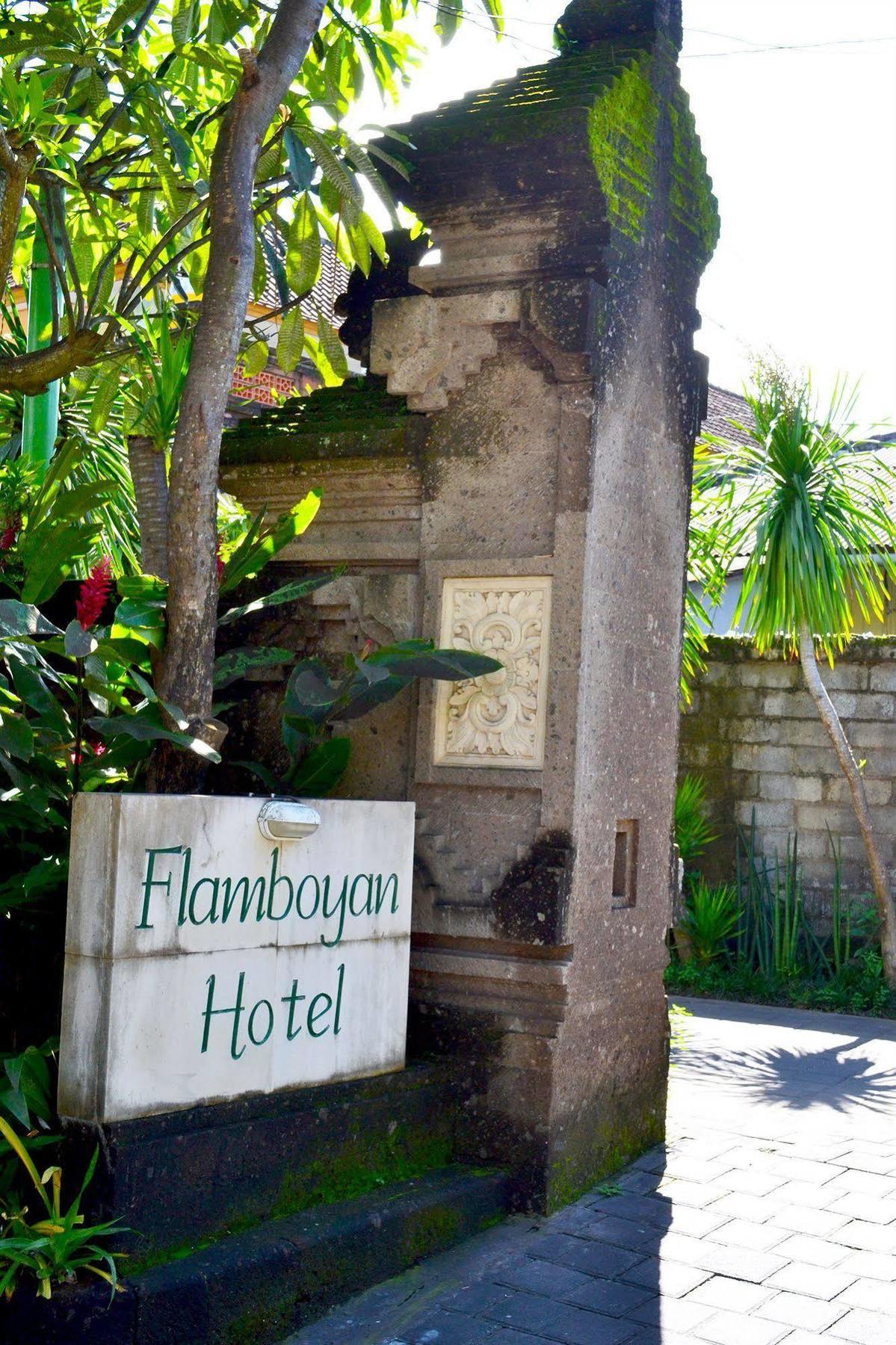 Flamboyan Hotel Кута Екстериор снимка